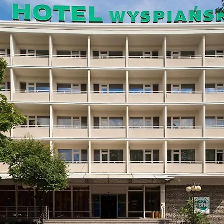 酒店 维斯皮安斯基酒店 3*